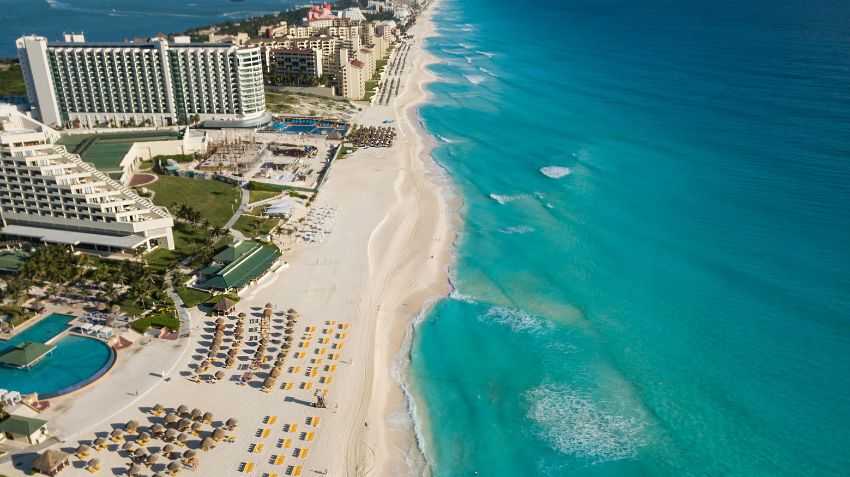 Cancún Travel Guide: Beaches and Hotel Zone