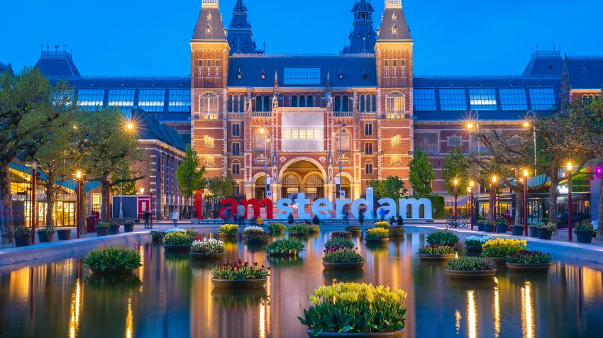 Is Amsterdam Noord worth staying in Netherlands