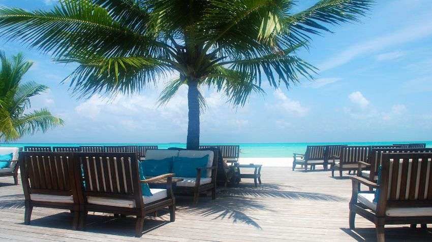 Is Malé or Meeru worth it for your Maldives trip?