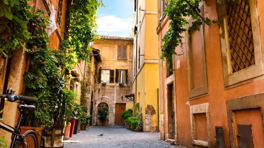 Is Trastevere a good area to stay in Rome?