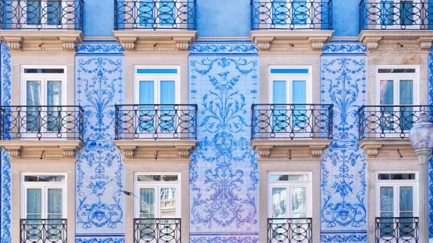 Lisbon vs Porto: walking load, hills and daily pace