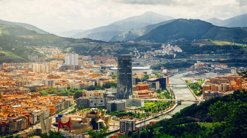 San Sebastián vs Bilbao: which Basque city fits your trip