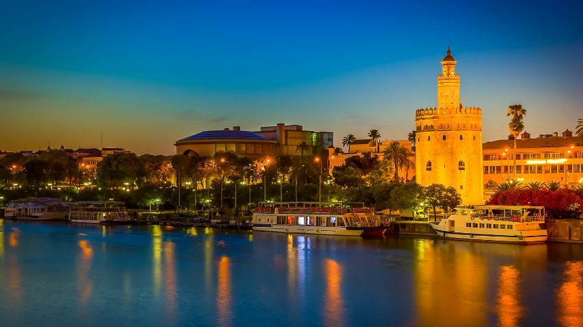 Seville or Valencia: key travel
