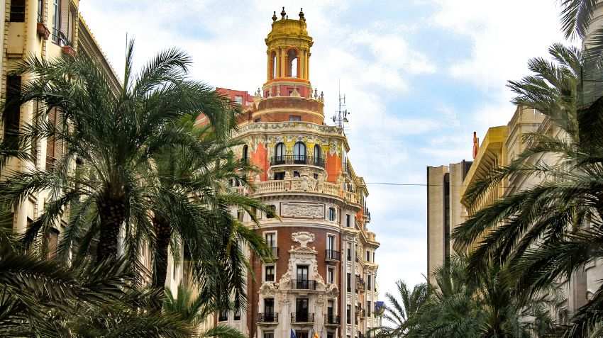 Seville or Valencia: which city suits your travel style?
