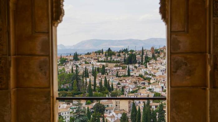 What Granada feels like for first-time visitors in summer