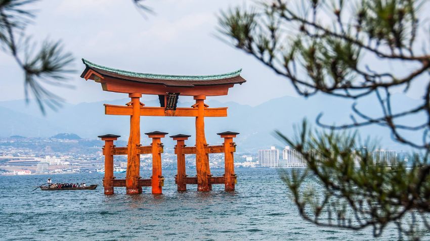 Hiroshima travel guide: Peace Memorial, Miyajima and more