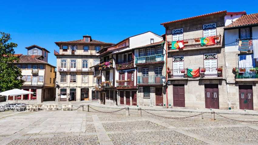 How to visit Guimaraes and Porto on the same trip
