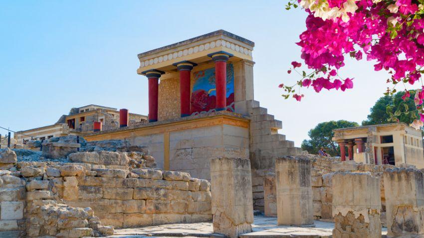Where Crete sits alongside other Greek islands and what to explore from here