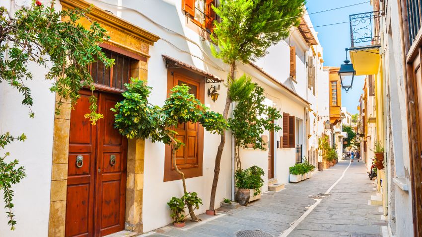 Where to stay in Crete: best areas by travel style